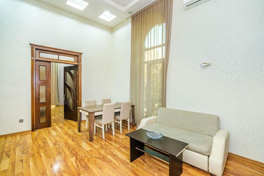 City Center Apartment Баку Екстер'єр фото